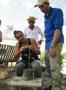 Eldemira practicing seedling production with ELTI Panama Coordinator Jacob Slusser to later share her knowledge with other farmers